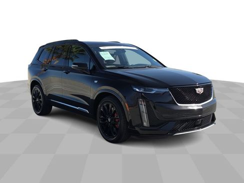 Certified 2024 Cadillac XT6 Sport w/ Technology Package image 2