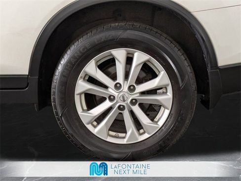 Used 2015 Nissan Rogue SV w/ SV Premium Package image 33