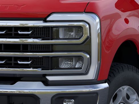 New 2026 Ford F250 XLT w/ XLT Premium Package AWD/4WD image 18