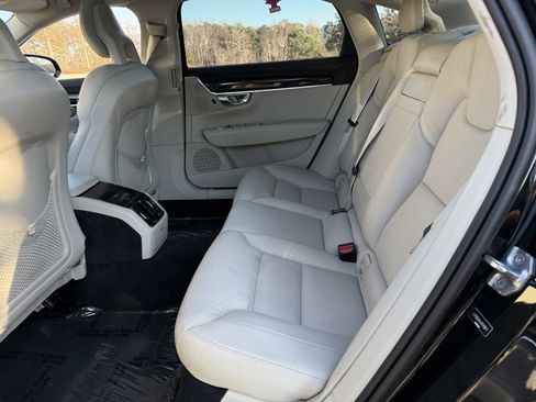 Used 2018 Volvo S90 T5 Momentum w/ Convenience Package image 37