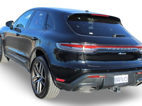 Used 2023 Porsche Macan Turbo image 7