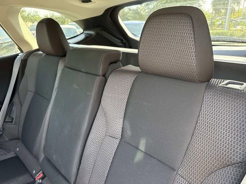 Used 2023 Subaru Outback Premium image 13