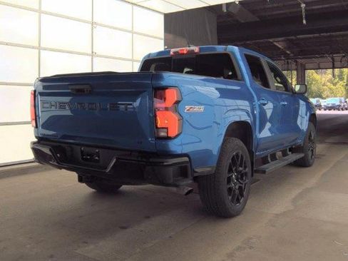 Used 2024 Chevrolet Colorado Z71 w/ LPO, Dark Essentials Package AWD/4WD image 3