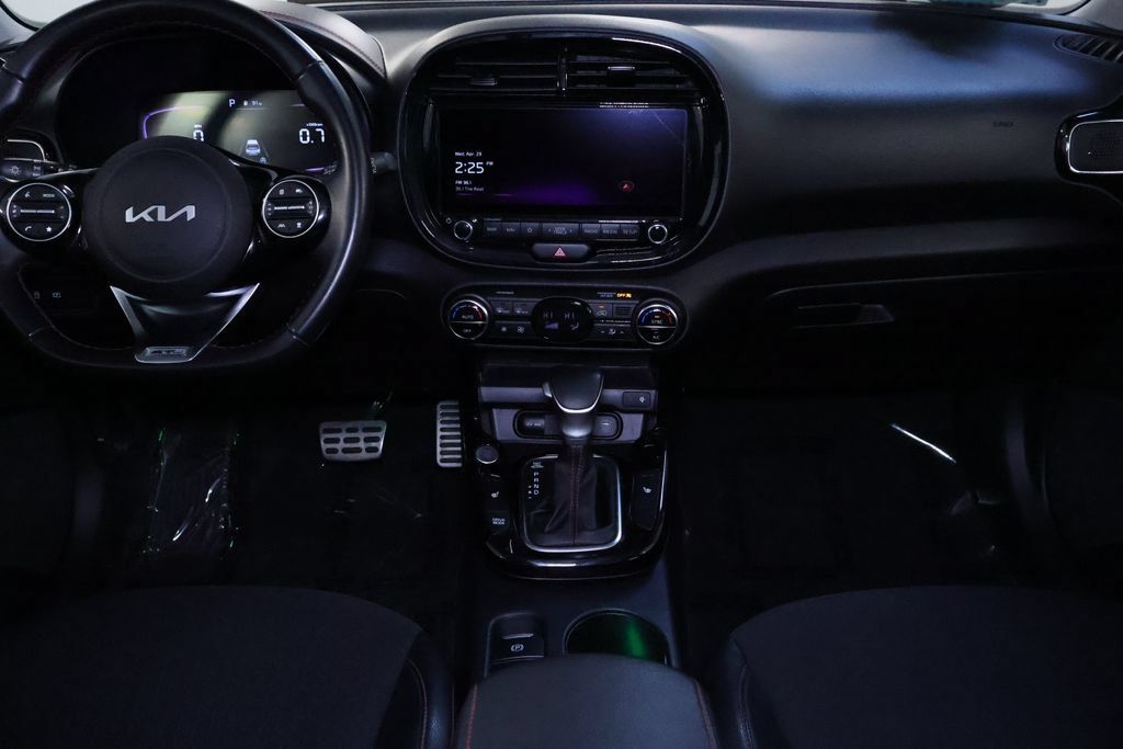 Used 2023 Kia Soul GT-Line w/ GT-Line Technology Package FWD image 18