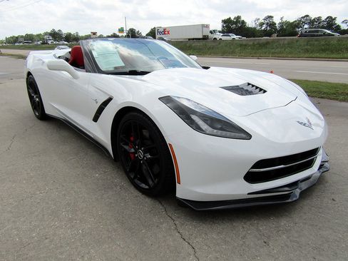 Used 2015 Chevrolet Corvette Stingray Convertible w/ 3LT Preferred Equipment Group image 3
