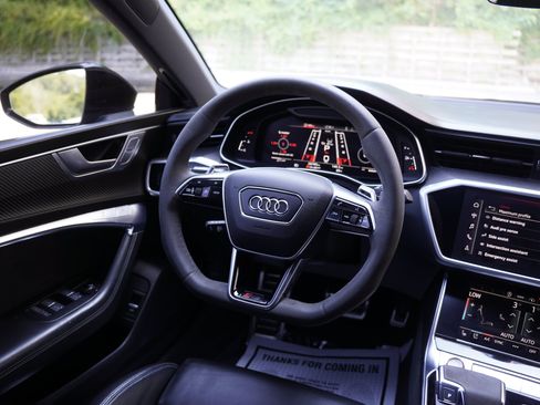 Used 2022 Audi RS 7 Sportback AWD/4WD image 25