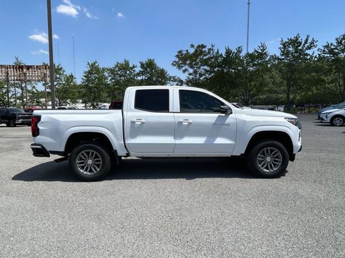 New 2026 Chevrolet Colorado LT RWD image 2