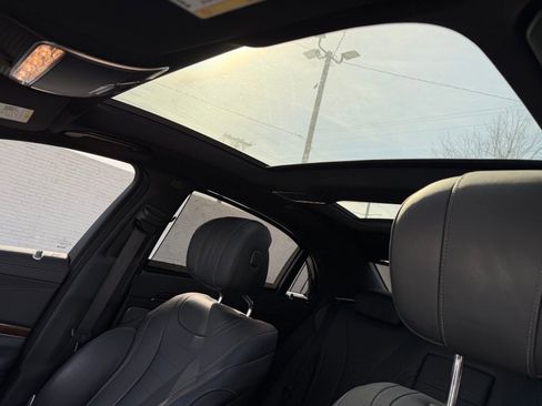 Used 2018 Mercedes-Benz S 560 S 560 w/ Premium Package image 26