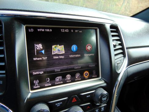 Used 2014 Jeep Grand Cherokee Limited image 11