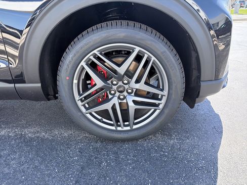 New 2026 Ford Explorer ST-Line AWD/4WD image 6