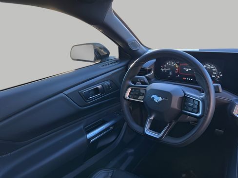 Used 2024 Ford Mustang GT Premium image 10