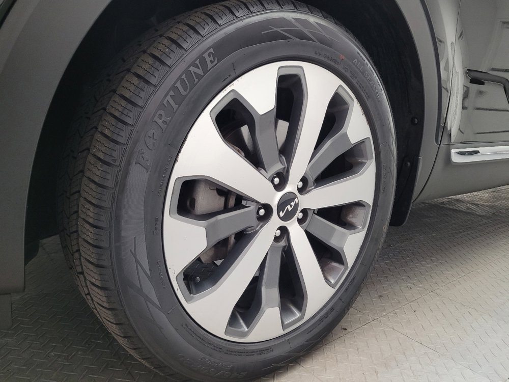 Used 2022 Kia Telluride EX w/ EX Premium Package FWD image 31