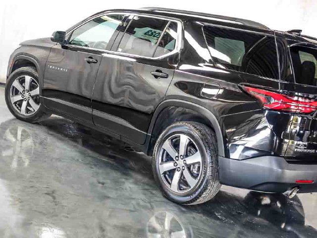 Certified 2023 Chevrolet Traverse LT w/ LT Premium Package AWD/4WD image 11