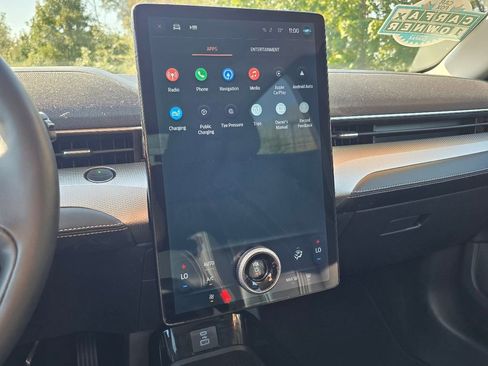 Used 2022 Ford Mustang Mach-E Select image 23