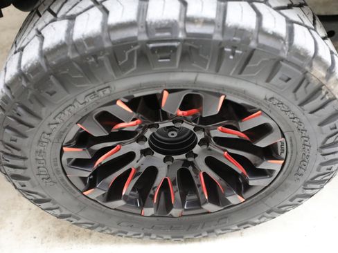 Used 2024 RAM 2500 Laramie w/ Night Edition AWD/4WD image 10