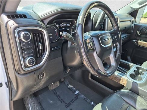 Used 2022 GMC Sierra 3500 Denali w/ Denali Ultimate Package AWD/4WD image 9