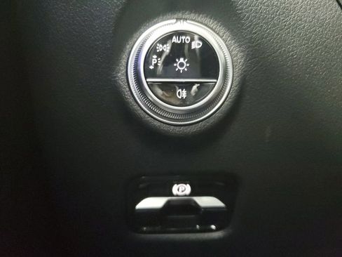 Used 2024 Mercedes-Benz C 43 AMG 4MATIC Sedan image 35