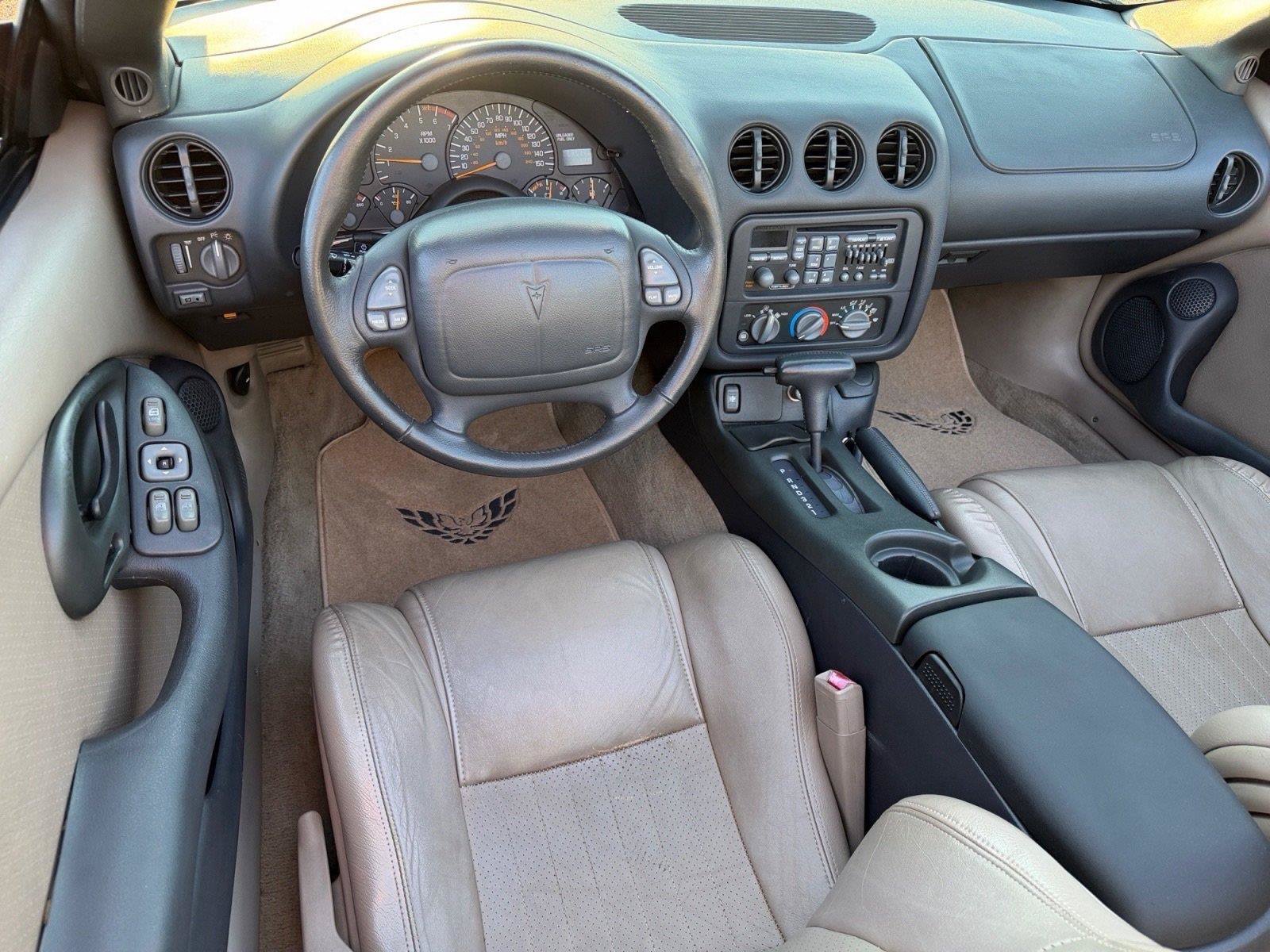 Used 1997 Pontiac Firebird Trans Am RWD image 10