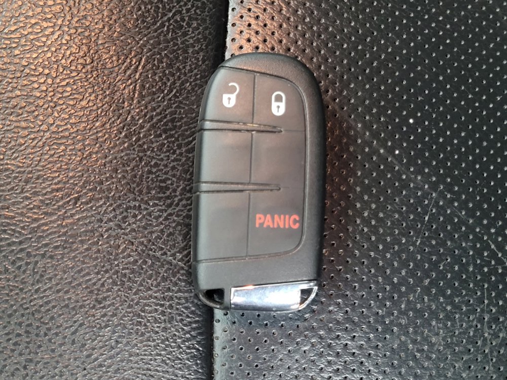 Used 2019 Jeep Compass Limited FWD image 32