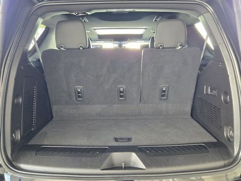 Used 2021 GMC Yukon SLT w/ SLT Premium Package RWD image 12