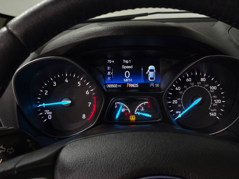 Used 2018 Ford Escape SEL image 30