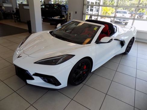 Used 2021 Chevrolet Corvette Stingray Premium Cpe w/ Z51 Performance Package RWD image 22