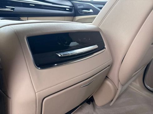 Certified 2024 Cadillac Escalade ESV Premium Luxury image 14