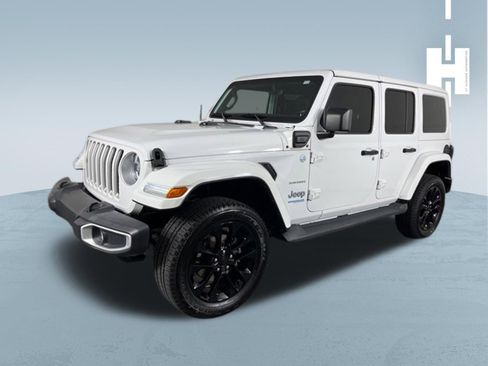 Used 2021 Jeep Wrangler Unlimited Sahara w/ Cold Weather Group AWD/4WD image 4
