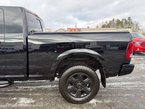 Used 2015 RAM 3500 Laramie w/ Black Appearance Group image 9