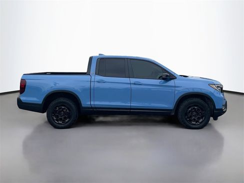 Used 2025 Honda Ridgeline TrailSport+ image 8