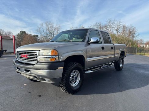 Used 2002 GMC Sierra 2500 4x4 Crew Cab HD w/ SLT Marketing Option Pkg image 6