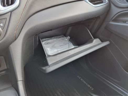 Used 2020 Chevrolet Equinox Premier FWD image 28