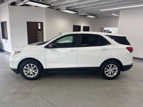 Used 2020 Chevrolet Equinox LS AWD/4WD image 5