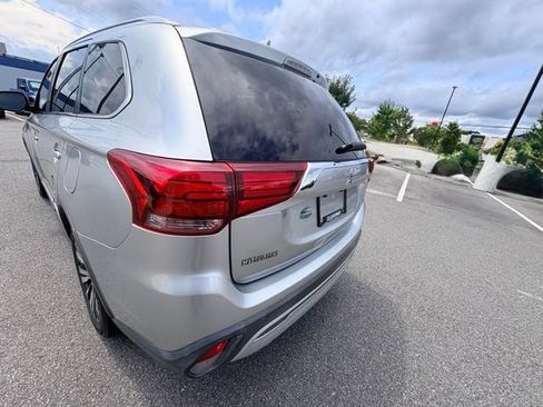 Used 2019 Mitsubishi Outlander SEL AWD/4WD image 4