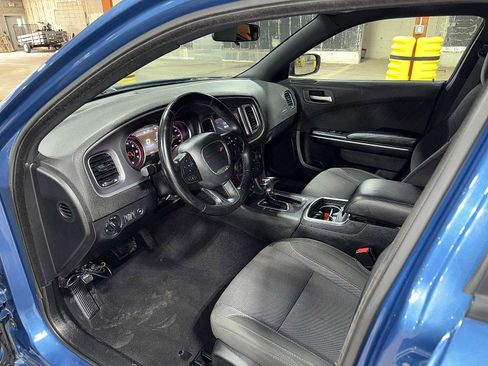 Used 2020 Dodge Charger SXT image 26