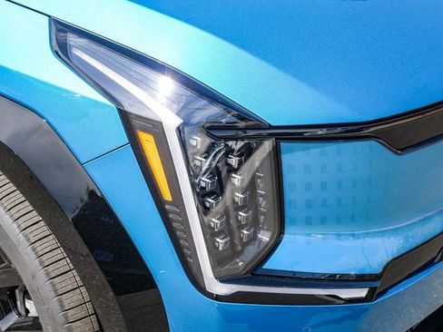 New 2026 Kia EV9 Land w/ Nightfall Edition Package image 11