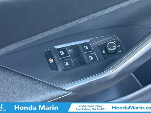 Used 2024 Volkswagen Jetta SE FWD image 13