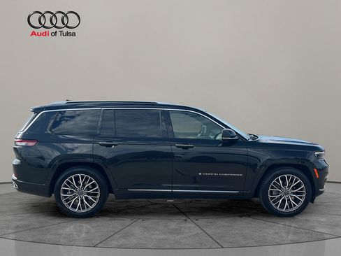 Used 2023 Jeep Grand Cherokee L Summit AWD/4WD image 6