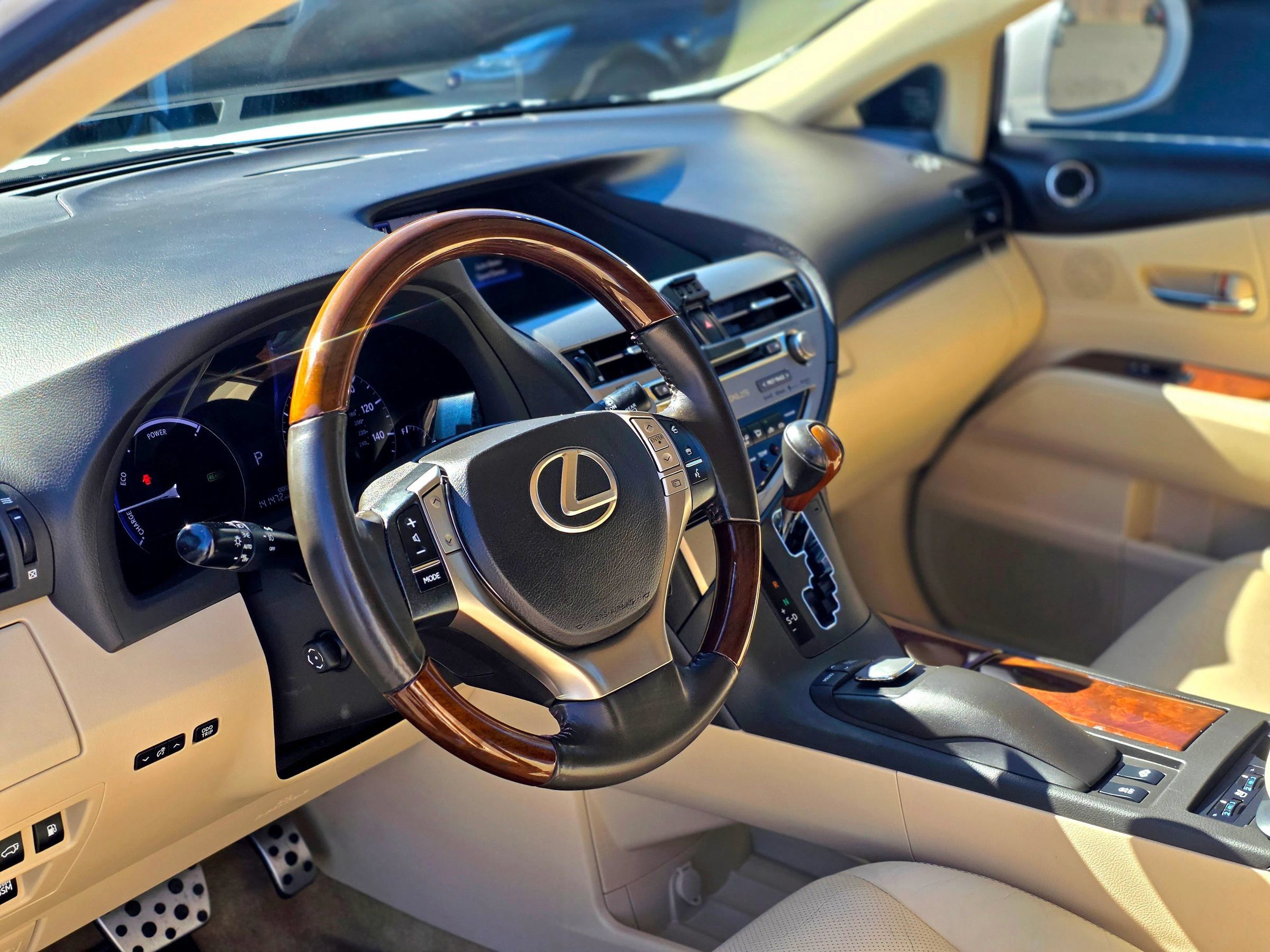Used 2013 Lexus RX 450h AWD w/ Navigation Pkg image 11