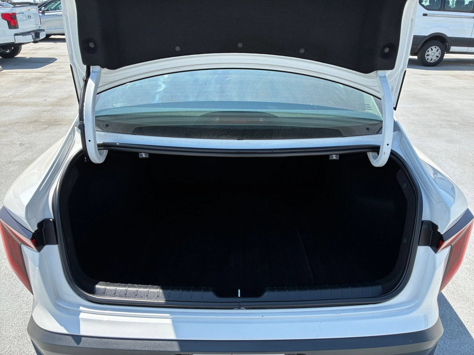 Used 2025 Kia K4 FWD image 30