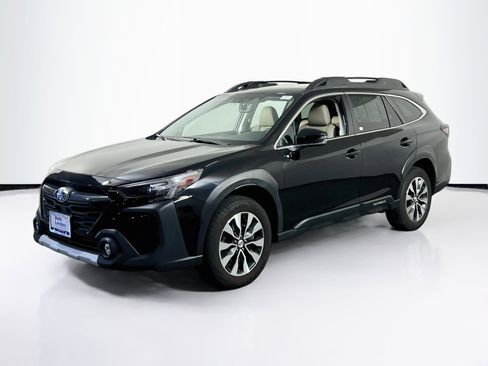 Used 2023 Subaru Outback Limited XT image 1