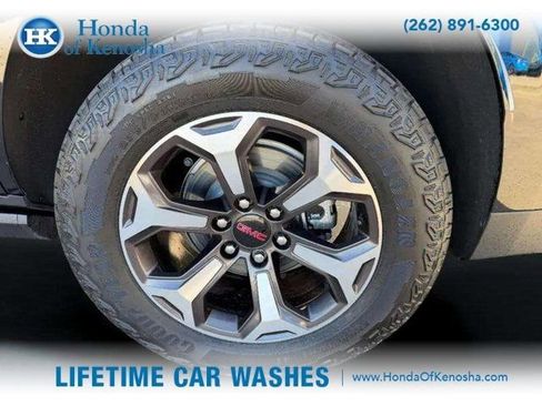 Used 2025 GMC Yukon AT4 Ultimate w/ LPO, Floor Liner Package image 9