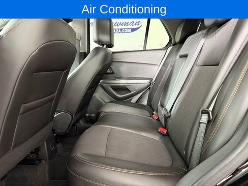 Used 2022 Chevrolet Trax LT w/ LT Convenience Package AWD/4WD image 14