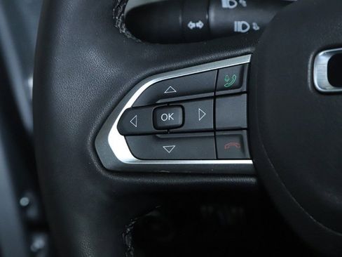 Used 2025 Jeep Compass Latitude AWD/4WD image 22