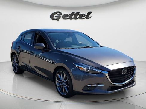 Used 2018 MAZDA MAZDA3 Grand Touring w/ Premium Equipment Package FWD image 3