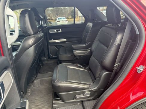 Used 2020 Ford Explorer Limited w/ Class III Trailer Tow Package image 20