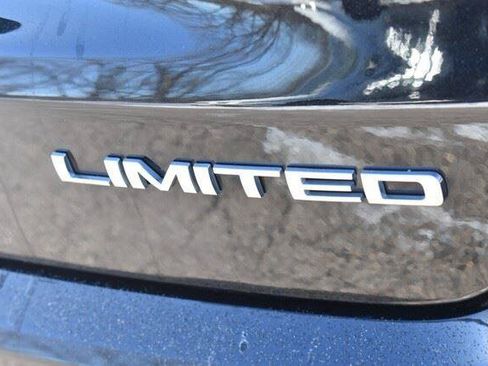 Used 2022 Jeep Compass Limited AWD/4WD image 18
