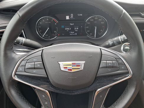 Used 2023 Cadillac XT5 Premium Luxury w/ LPO, Floor Liner Package AWD/4WD image 21
