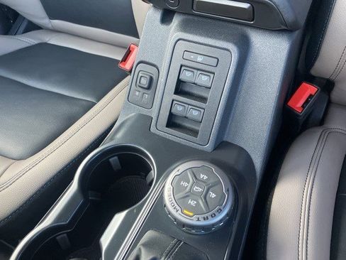 Used 2024 Ford Bronco Wildtrak image 18