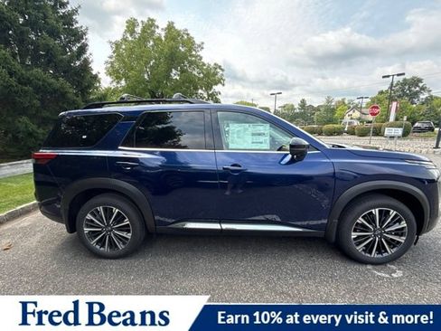 New 2026 Nissan Pathfinder Platinum AWD/4WD image 11